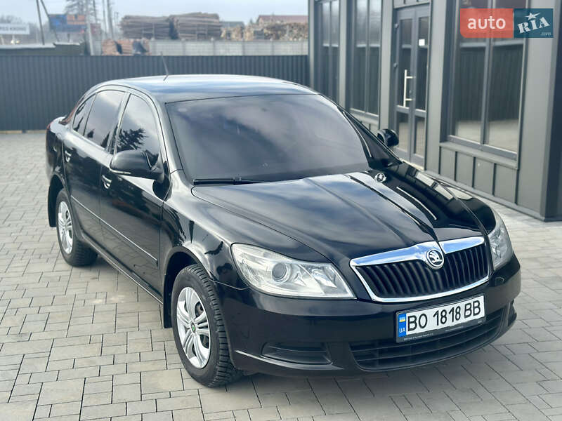 Ліфтбек Skoda Octavia 2011 в Брошневі-Облозі