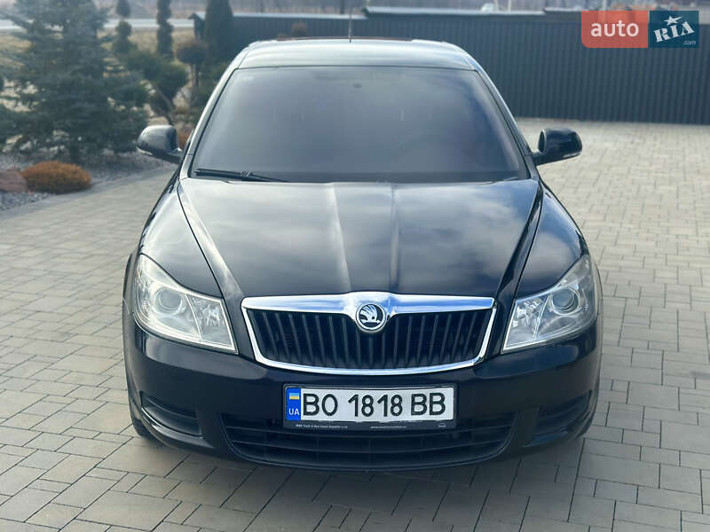 Ліфтбек Skoda Octavia 2011 в Брошневі-Облозі