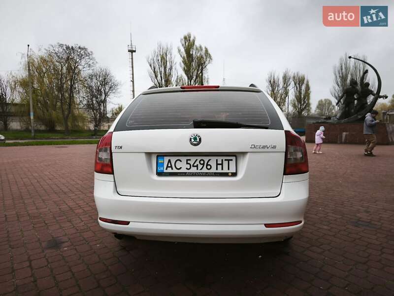 Універсал Skoda Octavia 2012 в Кам'янському