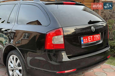 Универсал Skoda Octavia 2010 в 