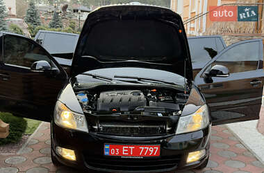 Универсал Skoda Octavia 2010 в 
