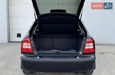 Лифтбек Skoda Octavia 2006 в 