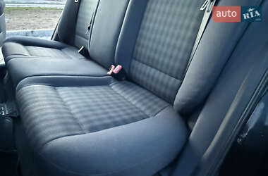 Лифтбек Skoda Octavia 2004 в 