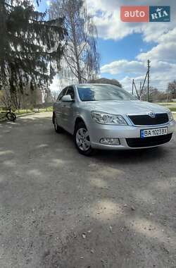 Лифтбек Skoda Octavia 2010 в 