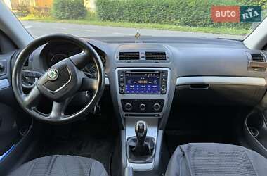 Лифтбек Skoda Octavia 2011 в 