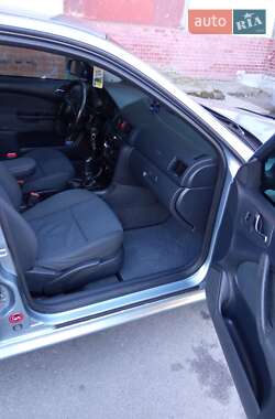 Лифтбек Skoda Octavia 2004 в 