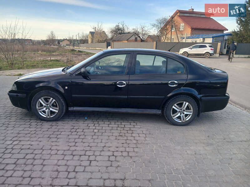 Ліфтбек Skoda Octavia 2003 в Львові