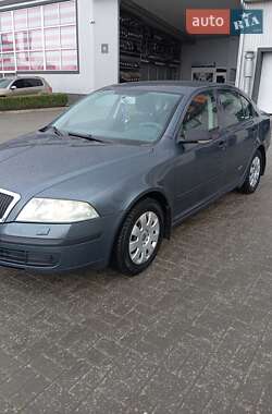 Лифтбек Skoda Octavia 2005 в 