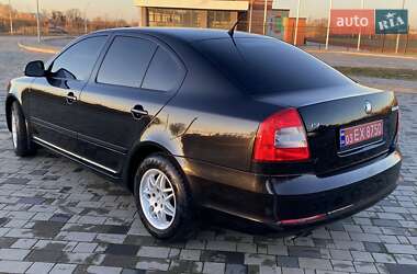 Лифтбек Skoda Octavia 2010 в 