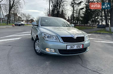 Ліфтбек Skoda Octavia 2009 в 