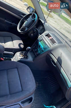 Лифтбек Skoda Octavia 2004 в 