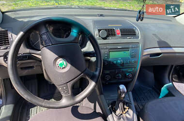 Лифтбек Skoda Octavia 2004 в 