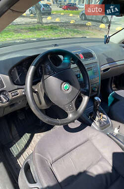 Лифтбек Skoda Octavia 2004 в 