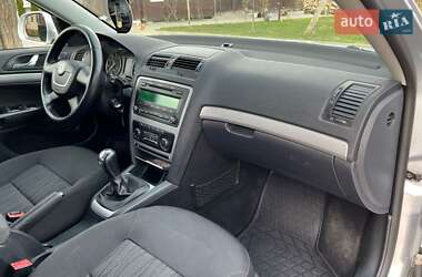 Лифтбек Skoda Octavia 2009 в 