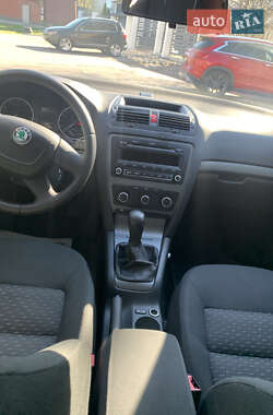 Лифтбек Skoda Octavia 2012 в 