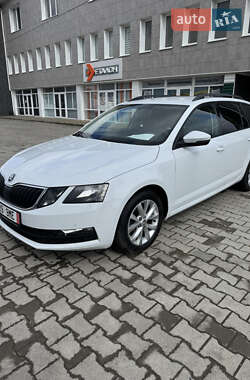 Універсал Skoda Octavia 2019 в 