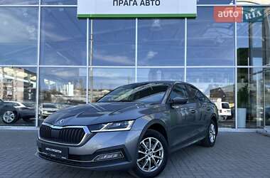 Лифтбек Skoda Octavia 2023 в Киеве