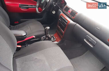 Лифтбек Skoda Octavia 2004 в 
