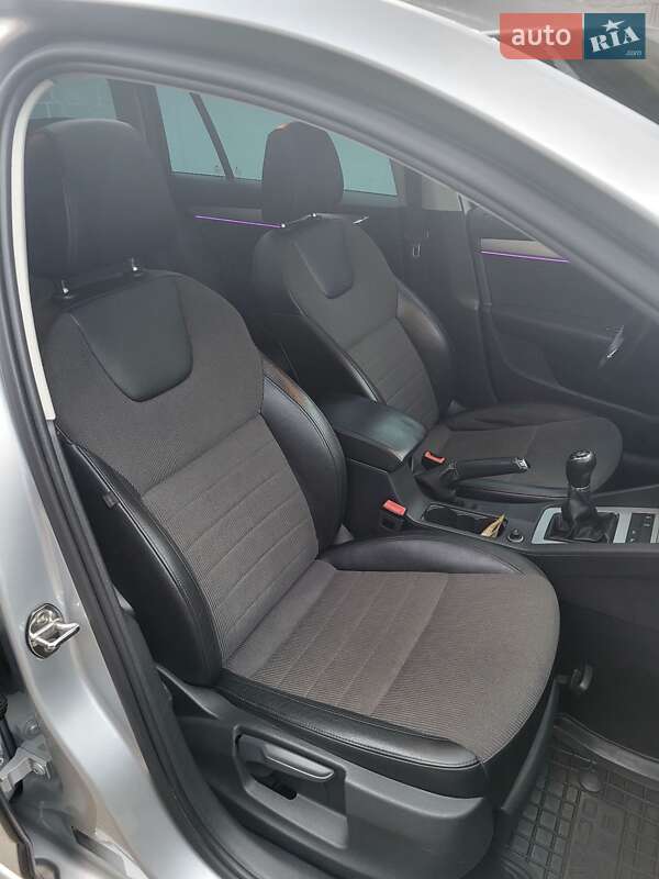 Универсал Skoda Octavia 2014 в Знаменке