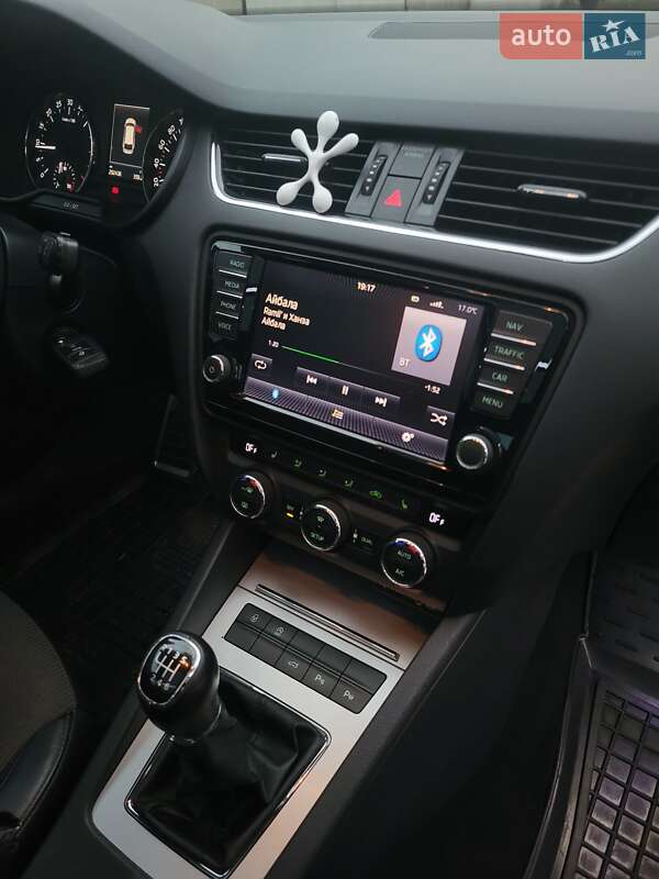 Универсал Skoda Octavia 2014 в Знаменке