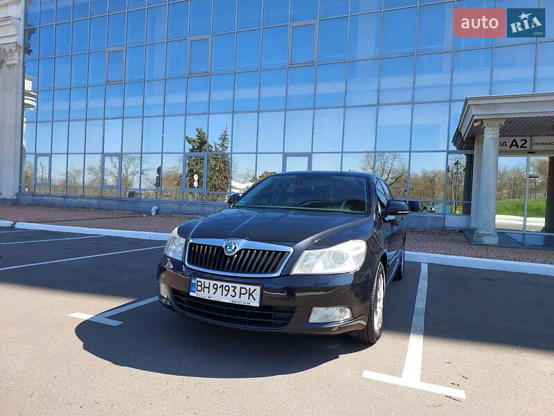 Універсал Skoda Octavia 2011 в Одесі