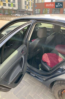Лифтбек Skoda Octavia 2008 в 