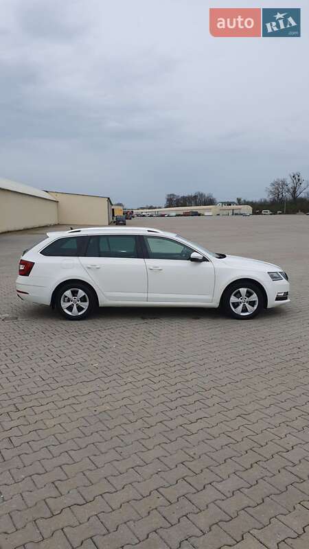 Универсал Skoda Octavia 2019 в Черновцах