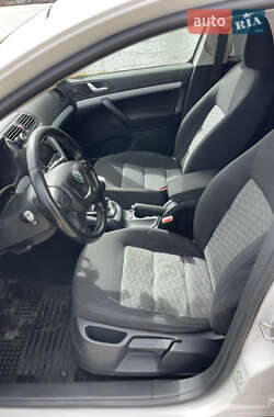Універсал Skoda Octavia 2010 в 