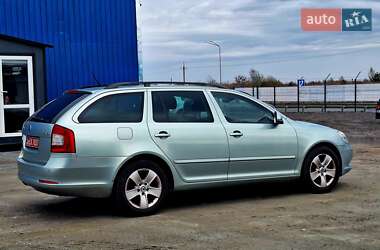 Универсал Skoda Octavia 2010 в 