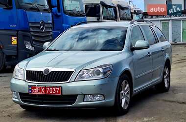 Универсал Skoda Octavia 2010 в 