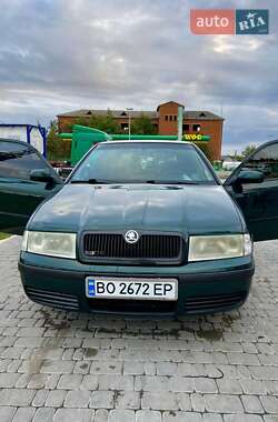Лифтбек Skoda Octavia 2000 в Борщеве