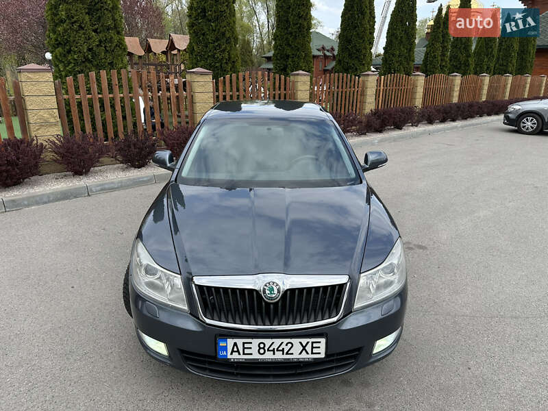 Лифтбек Skoda Octavia 2009 в 