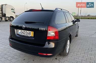 Универсал Skoda Octavia 2011 в 