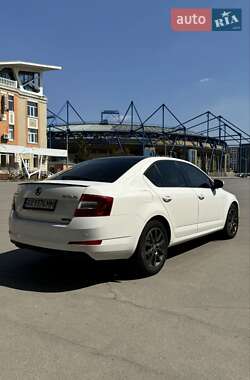 Лифтбек Skoda Octavia 2013 в 