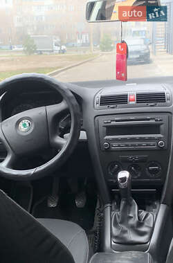 Лифтбек Skoda Octavia 2006 в 