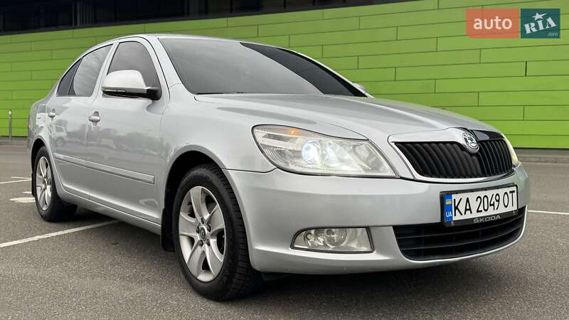 Лифтбек Skoda Octavia 2011 в 