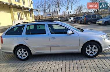 Универсал Skoda Octavia 2011 в 