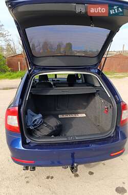 Универсал Skoda Octavia 2010 в 