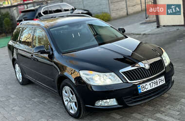 Универсал Skoda Octavia 2010 в 