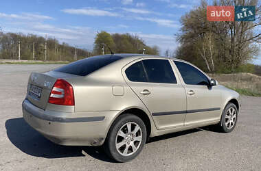 Лифтбек Skoda Octavia 2005 в 
