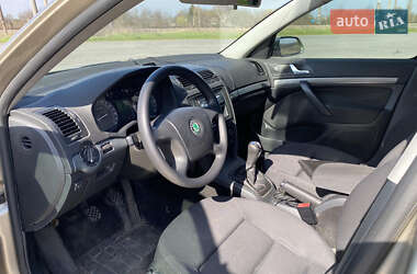 Лифтбек Skoda Octavia 2005 в 