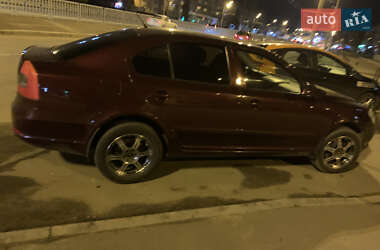 Лифтбек Skoda Octavia 2010 в 