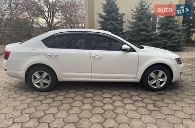 Лифтбек Skoda Octavia 2013 в 