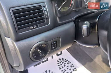 Универсал Skoda Octavia 2003 в 