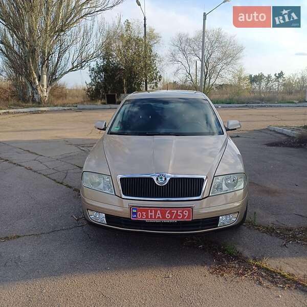 Ліфтбек Skoda Octavia 2004 в 