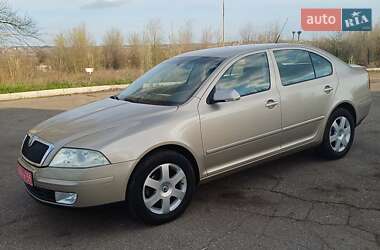 Ліфтбек Skoda Octavia 2004 в 