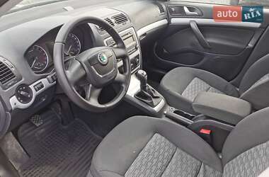 Универсал Skoda Octavia 2010 в 