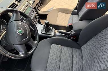 Лифтбек Skoda Octavia 2012 в 