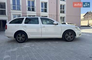 Универсал Skoda Octavia 2012 в 