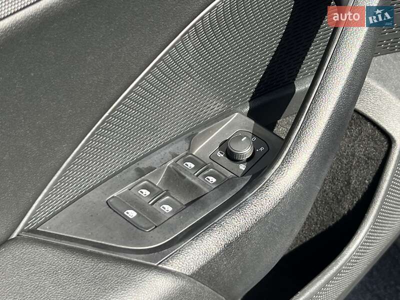 Лифтбек Skoda Octavia 2021 в Киеве